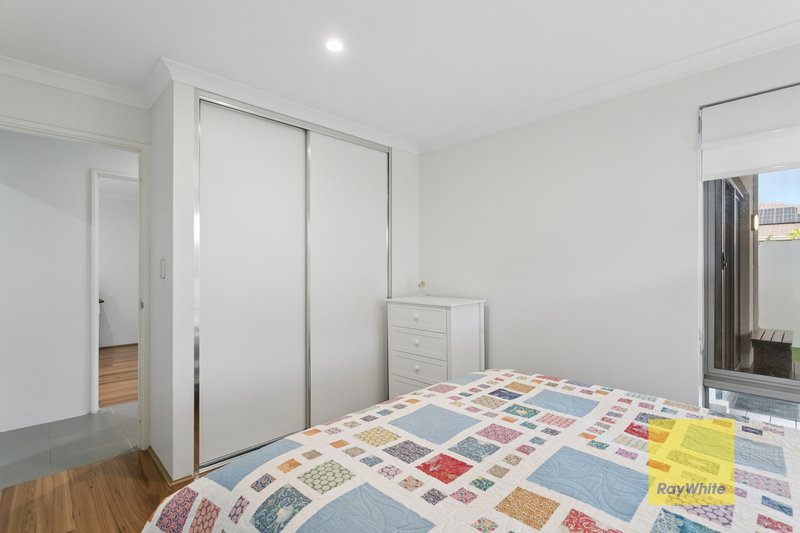 Photo - 1/12 Heath Road, Kalamunda WA 6076 - Image 11