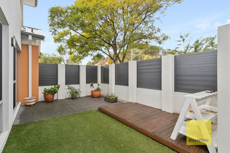 Photo - 1/12 Heath Road, Kalamunda WA 6076 - Image 21