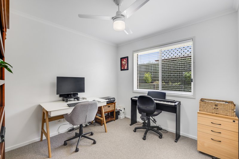 Photo - 1/12 Heinemann Court, Kearneys Spring QLD 4350 - Image 12