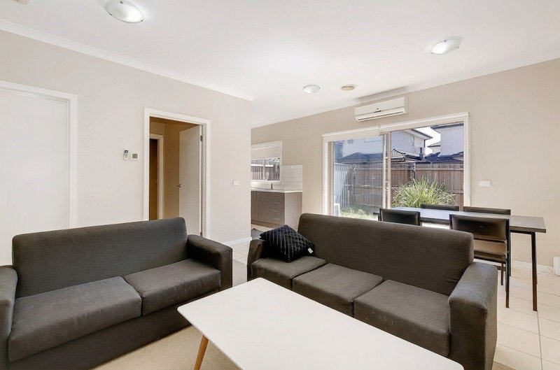 Photo - 112 James Mirams Drive, Roxburgh Park VIC 3064 - Image 3