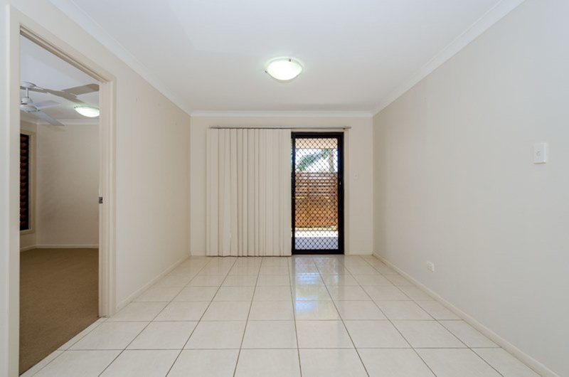 Photo - 1/12 Jooloo Court, Kin Kora QLD 4680 - Image 9