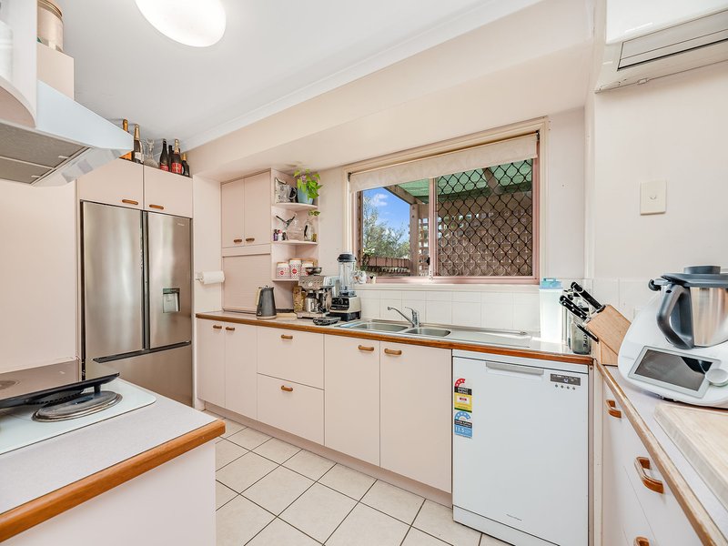 Photo - 1/12 Lakeshore Avenue, Buderim QLD 4556 - Image 3