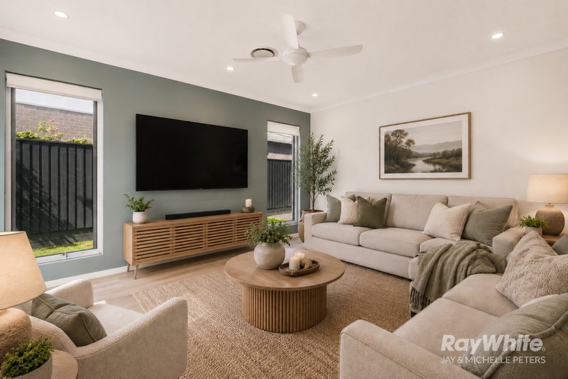 Photo - 112 Lakeview Promenade, Newport QLD 4020 - Image 6