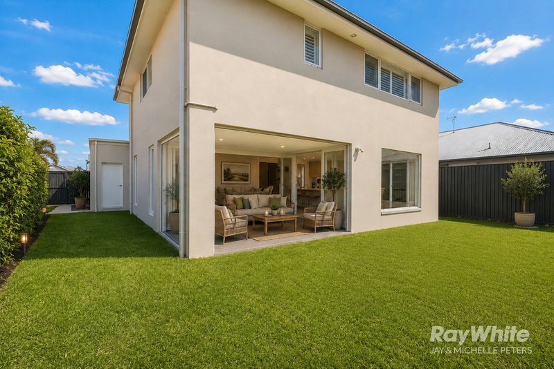 Photo - 112 Lakeview Promenade, Newport QLD 4020 - Image 13