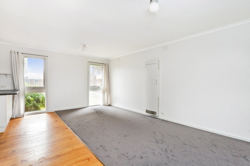Photo - 1/12 Laurel Avenue, Boronia VIC 3155 - Image 2