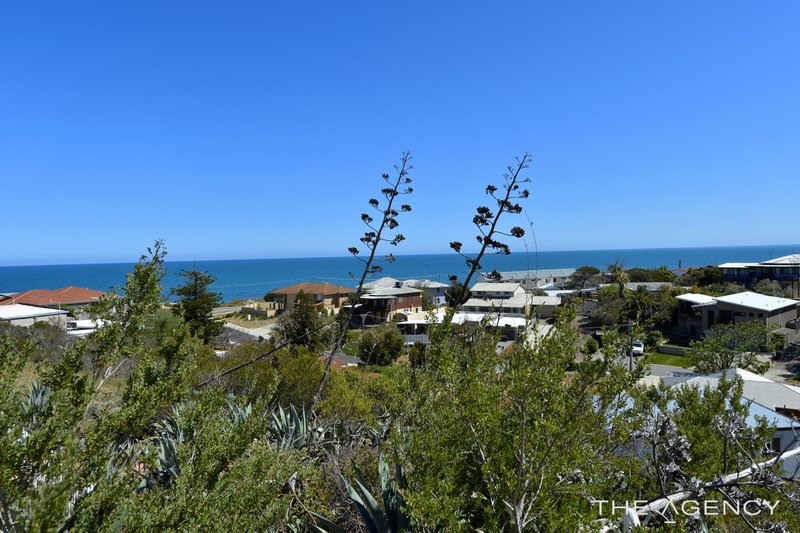 Photo - 112 Leighton Road, Halls Head WA 6210 - Image 12