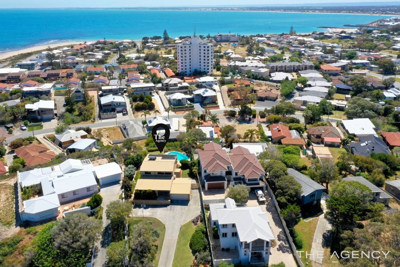 Photo - 112 Leighton Road, Halls Head WA 6210 - Image 24