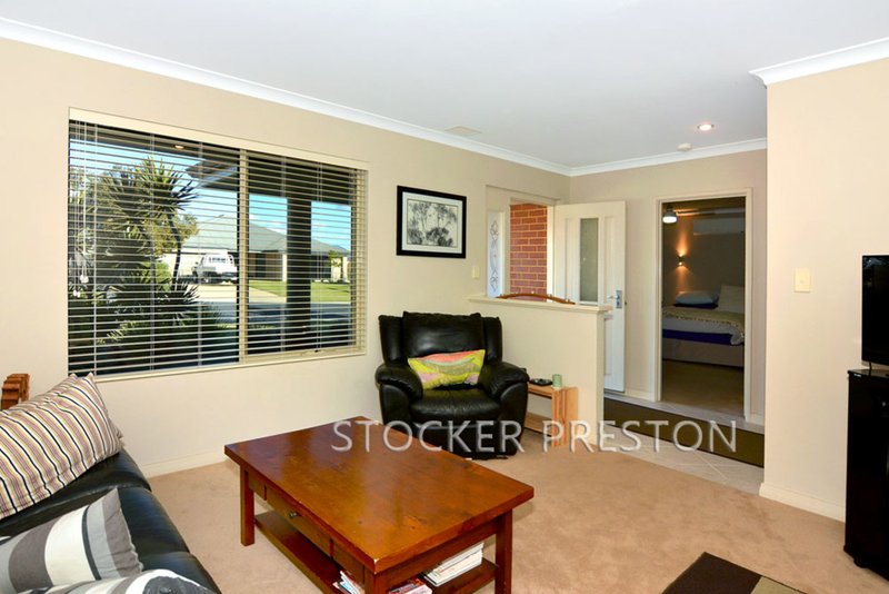 Photo - 112 Leschenault Parade, Australind WA 6233 - Image 8