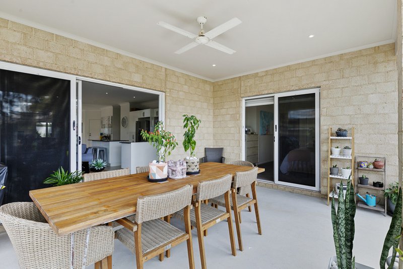 Photo - 112 Limpus Street, Urangan QLD 4655 - Image 17