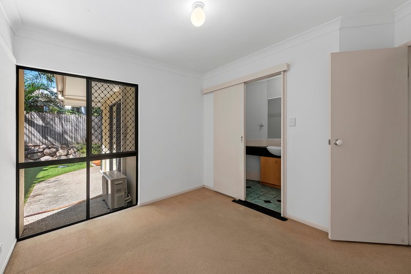 Photo - 1/12 Longlands Street, East Brisbane QLD 4169 - Image 9