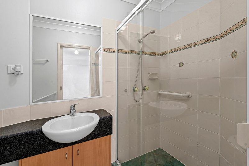 Photo - 1/12 Longlands Street, East Brisbane QLD 4169 - Image 10