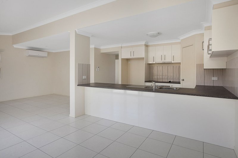 Photo - 1/12 Mandi Court, Urraween QLD 4655 - Image 5