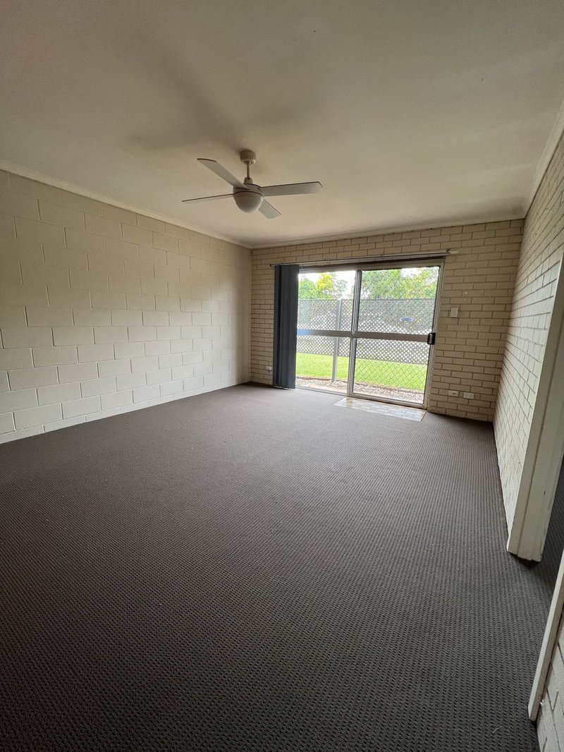 Photo - 1/12 Manley Street, Caboolture QLD 4510 - Image 4