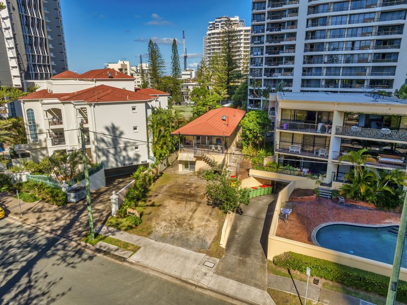 1/12 Markwell Avenue, Surfers Paradise QLD 4217