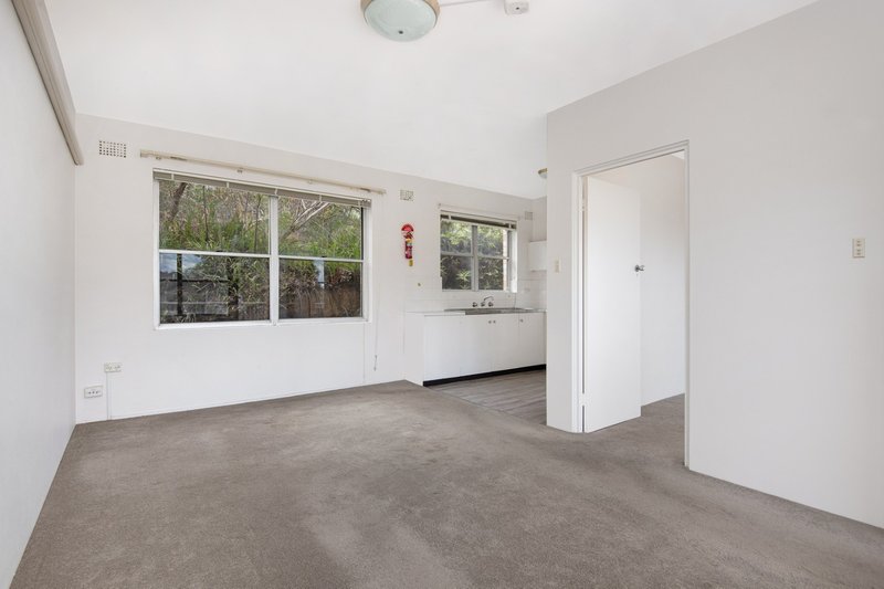 Photo - 11/2 Martin Luther Place, Allambie Heights NSW 2100 - Image 2