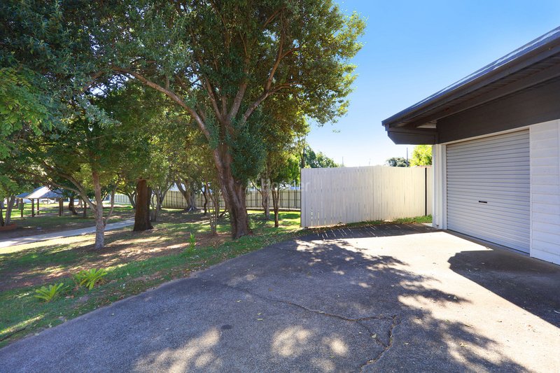 Photo - 1/12 Mcwilliam Close, Labrador QLD 4215 - Image 17