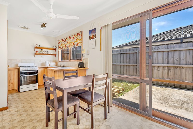 Photo - 1/12 Metropolitan Avenue, Craigieburn VIC 3064 - Image 4