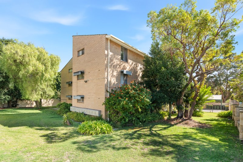 Photo - 11/2 Minora Place, Rivervale WA 6103 - Image 9