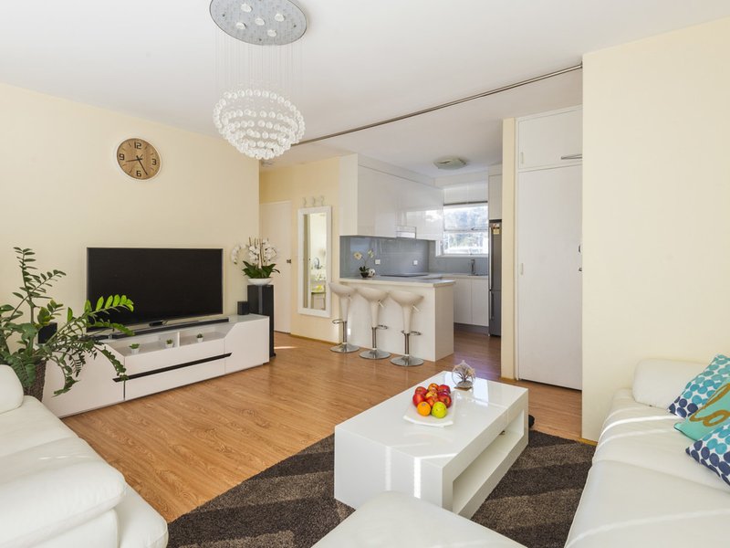 Photo - 1/12 Mooramba Road, Dee Why NSW 2099 - Image 3