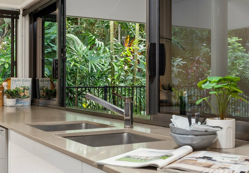 Photo - 1/12 Murchison Street, Whitfield QLD 4870 - Image 3