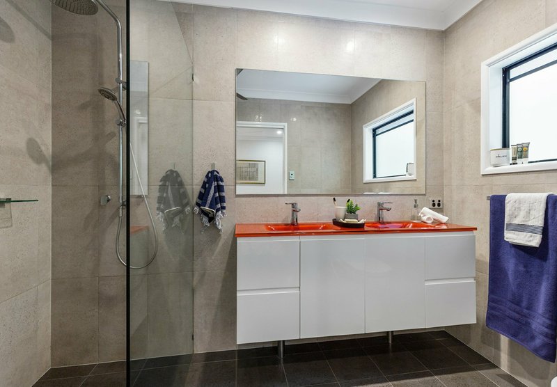 Photo - 1/12 Murchison Street, Whitfield QLD 4870 - Image 10