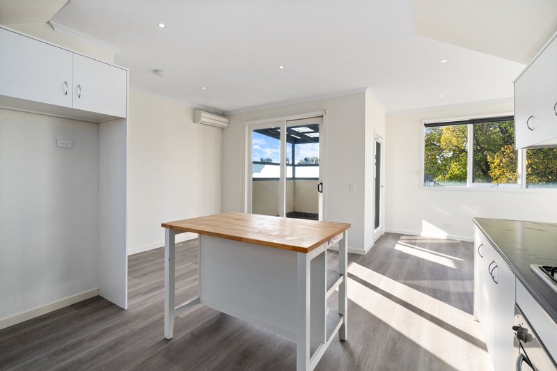 Photo - 1/12 Murrell Street, Glenroy VIC 3046 - Image 3