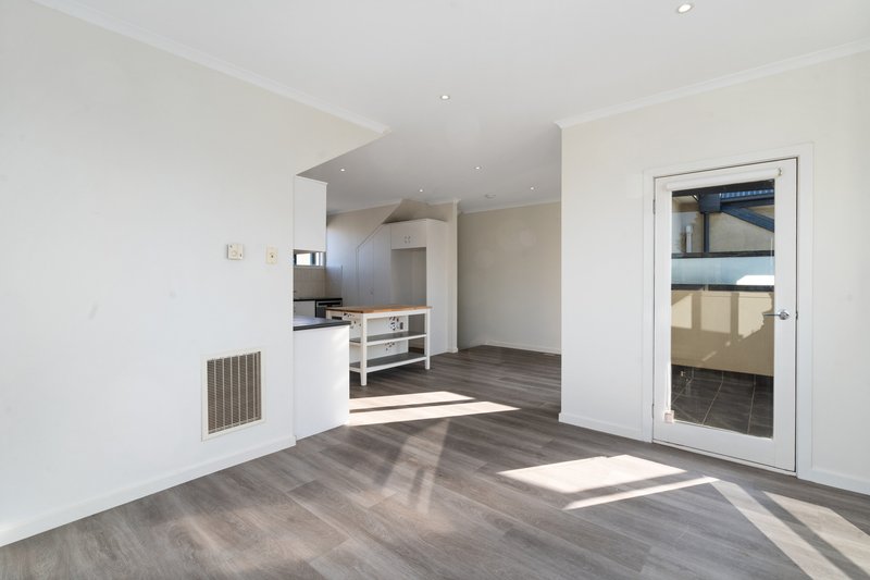 Photo - 1/12 Murrell Street, Glenroy VIC 3046 - Image 6