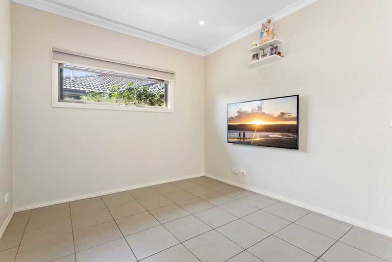 Photo - 1/12 Newton Crescent, Lalor VIC 3075 - Image 4