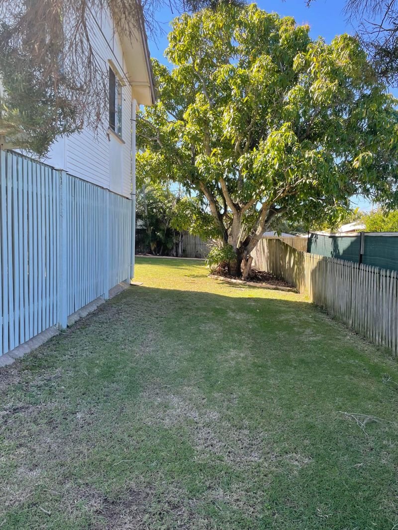 Photo - 112 O'Connell Street, Barney Point QLD 4680 - Image 6