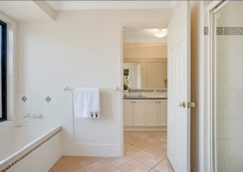 Photo - 112 Olympus Drive, Robina QLD 4226 - Image 11