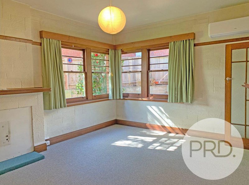 Photo - 1/12 Osborne Street, Sandy Bay TAS 7005 - Image 3