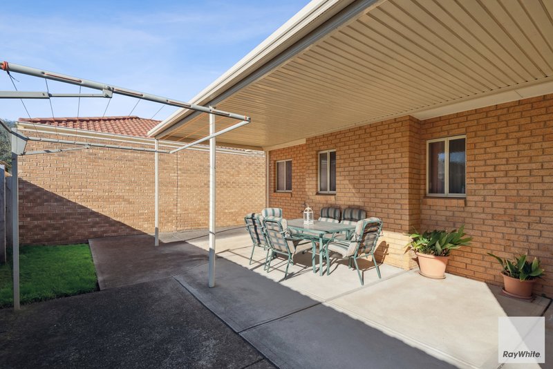 Photo - 1/12 Padula Court, Hillside VIC 3037 - Image 9