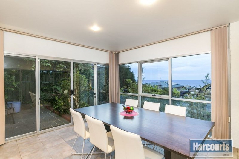 Photo - 112 Perry Barr Road, Hallett Cove SA 5158 - Image 9