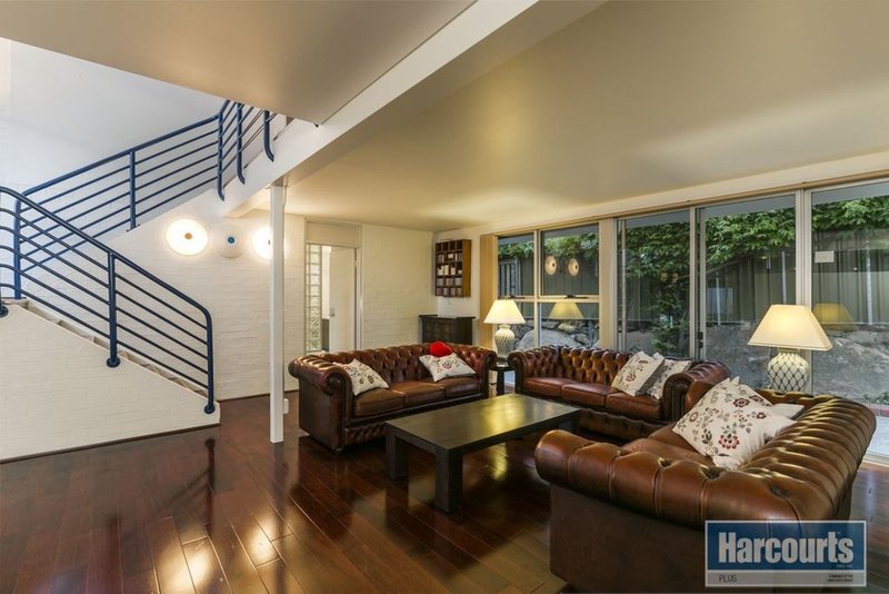 Photo - 112 Perry Barr Road, Hallett Cove SA 5158 - Image 10