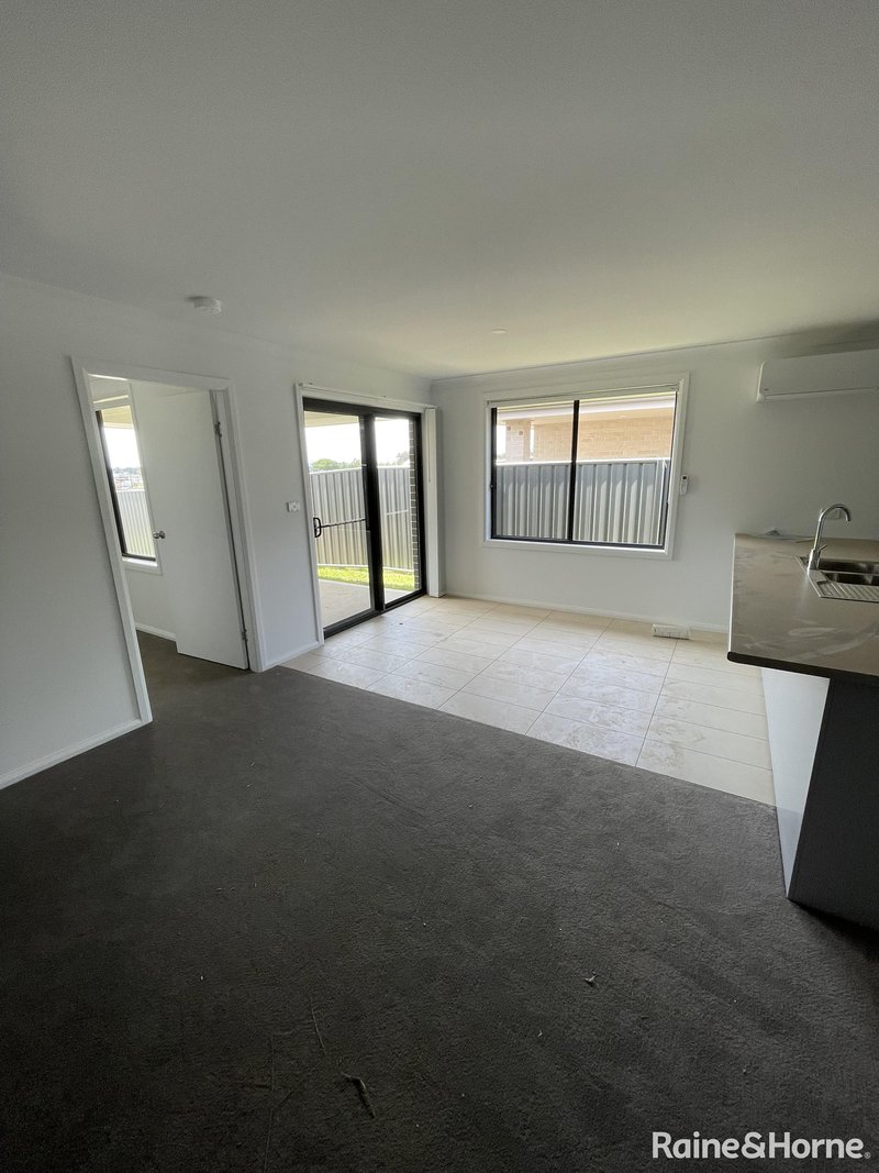 Photo - 1/12 Rodgers Road, West Tamworth NSW 2340 - Image 2