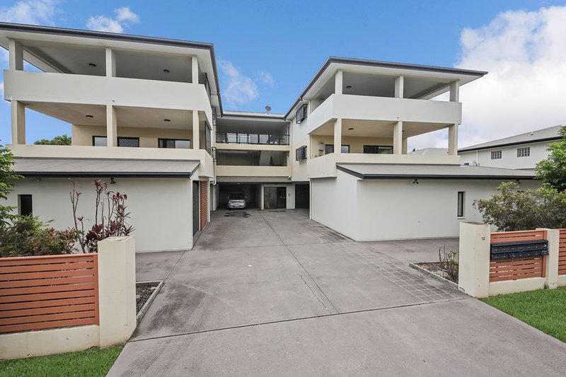 Photo - 1/12 Seeney Street, Zillmere QLD 4034 - Image 18