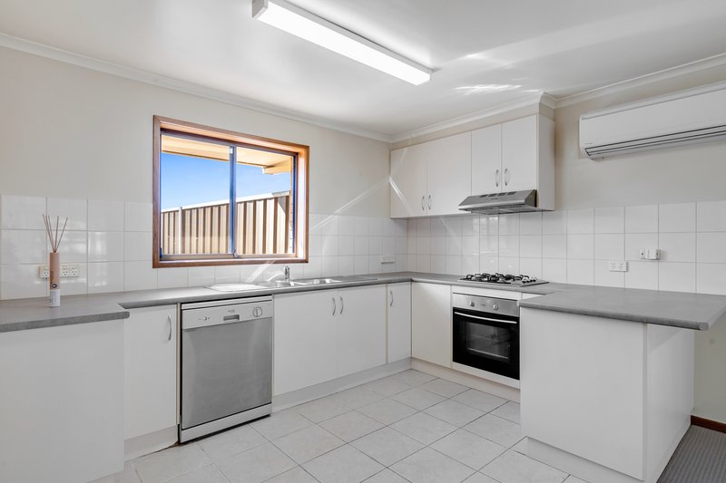 Photo - 1/12 Settlers Drive, Mildura VIC 3500 - Image 5