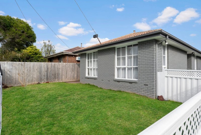 Photo - 1/12 Shaftesbury Street, Frankston VIC 3199 - Image 13