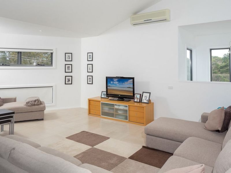 Photo - 1/12 Tallawang Avenue, Malua Bay NSW 2536 - Image 5