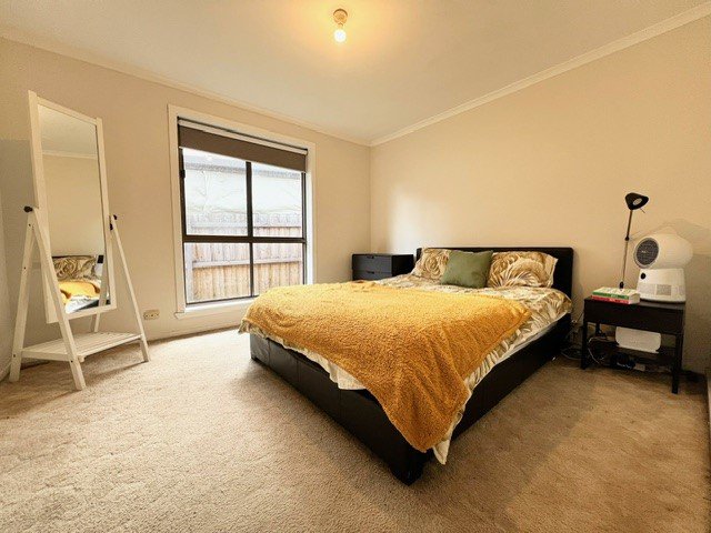 Photo - 1/12 Tamboon Court, Meadow Heights VIC 3048 - Image 6