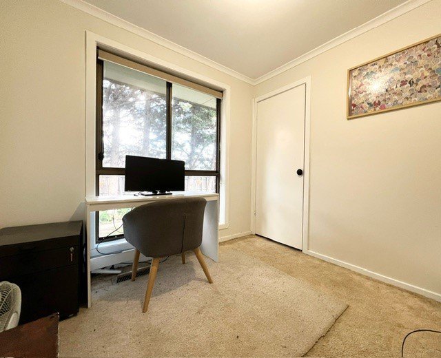Photo - 1/12 Tamboon Court, Meadow Heights VIC 3048 - Image 9