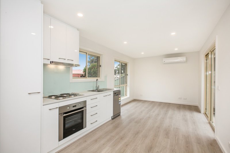 Photo - 1/12 Tramoo Street, Lalor VIC 3075 - Image 3