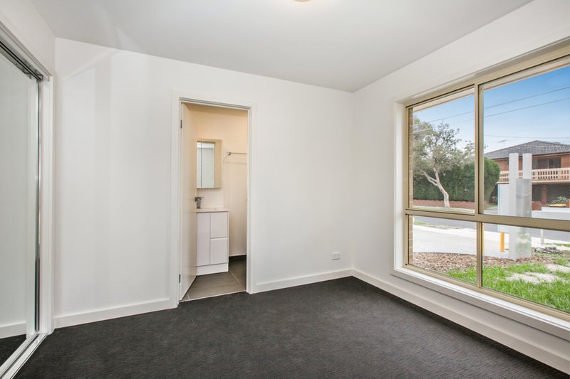 Photo - 1/12 Tramoo Street, Lalor VIC 3075 - Image 4