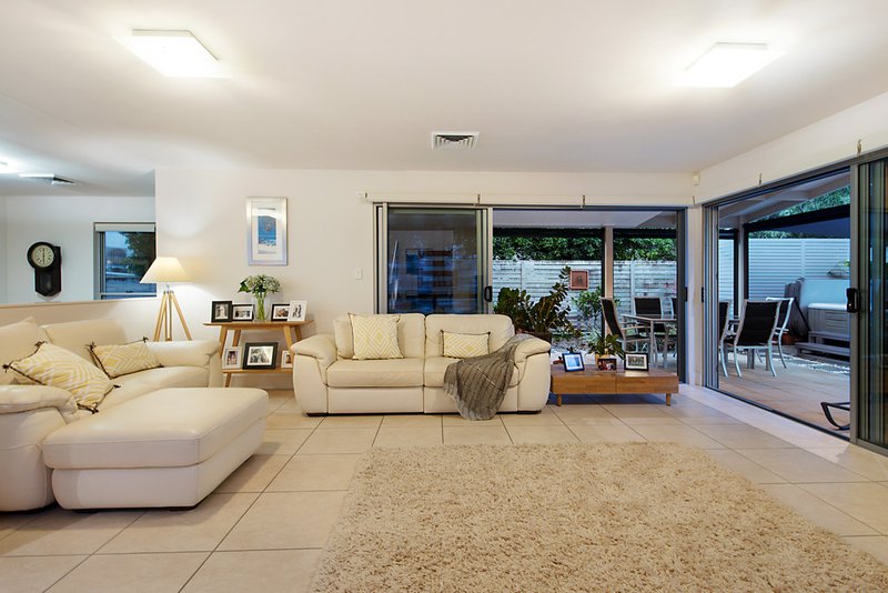 Photo - 1/12 Tranquil Place, Alexandra Headland QLD 4572 - Image 4