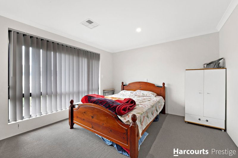 Photo - 112 Verdant Crescent, Seville Grove WA 6112 - Image 2