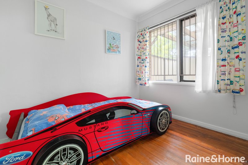 Photo - 11/2 Whipbird Avenue, Ingleburn NSW 2565 - Image 7