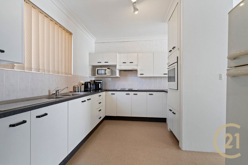 Photo - 11/2 William Street, Lurnea NSW 2170 - Image 3