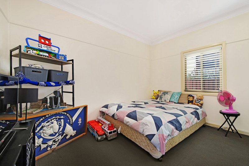 Photo - 112 Wycombe Street, Yagoona NSW 2199 - Image 4