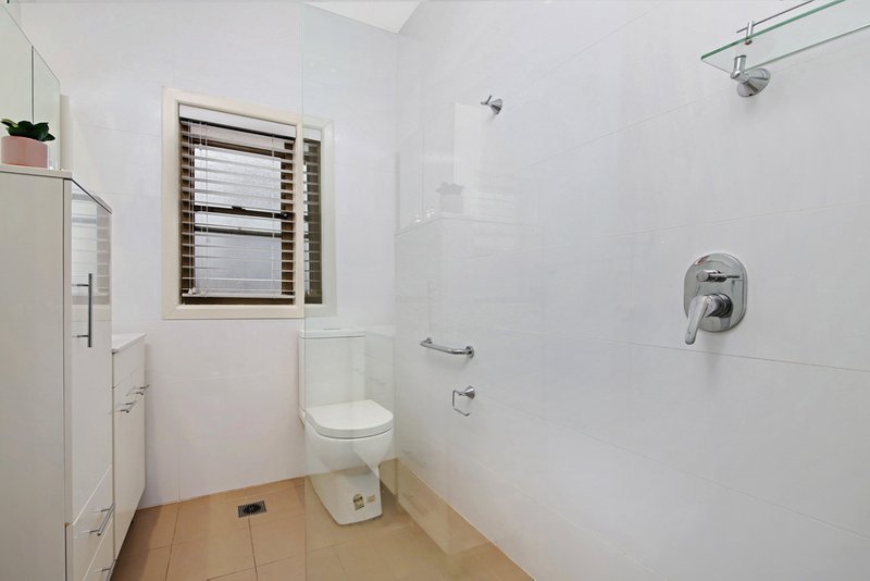 Photo - 112 Wycombe Street, Yagoona NSW 2199 - Image 5