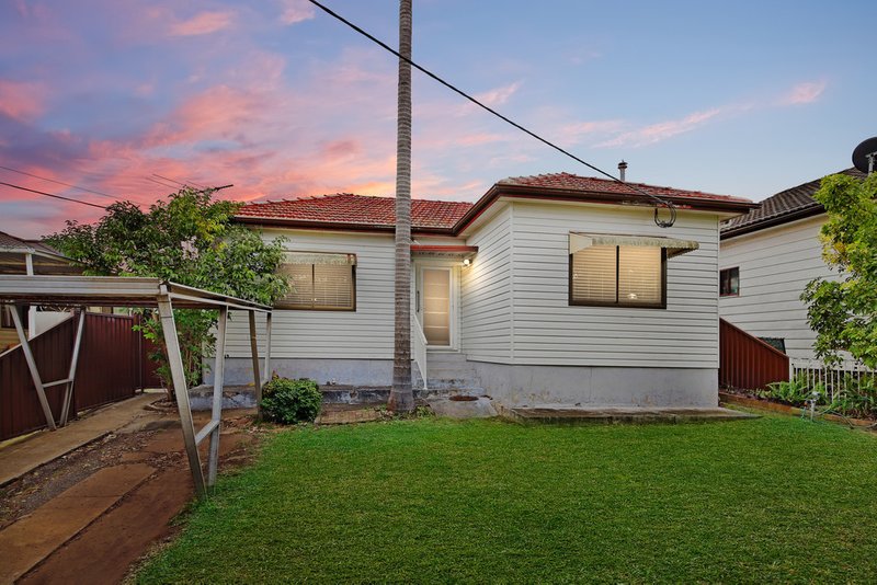 Photo - 112 Wycombe Street, Yagoona NSW 2199 - Image 9